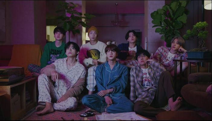 BTS — «Life Goes On»