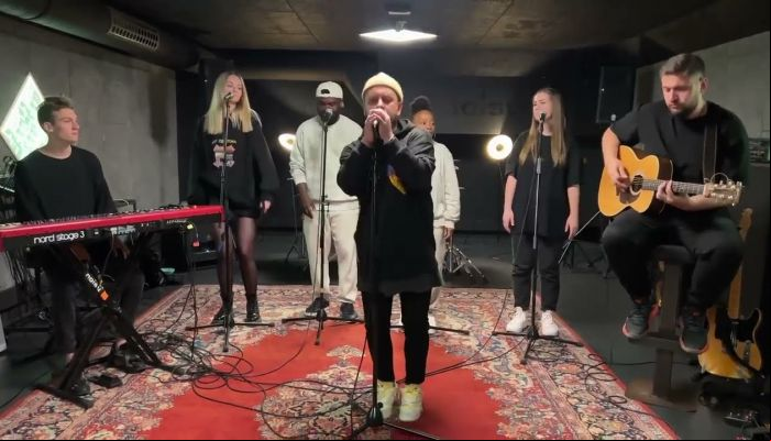 MONATIK — «From U to Z»
